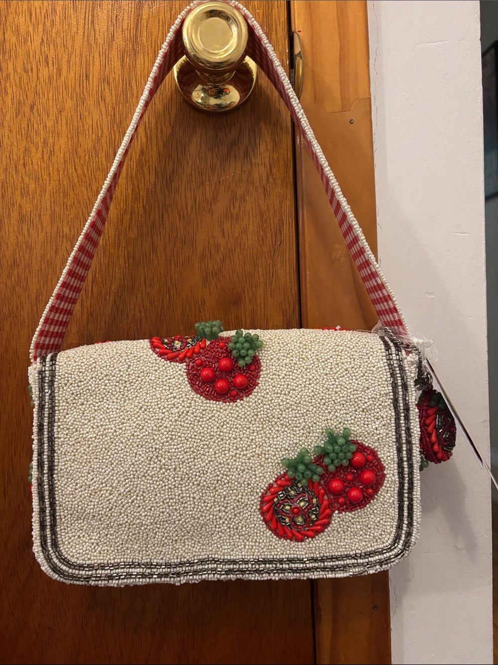 NWT Viral Handcrafted in India Tomato Beaded Bag with Tomato Bag Charm Gingham - Picture 2 of 9